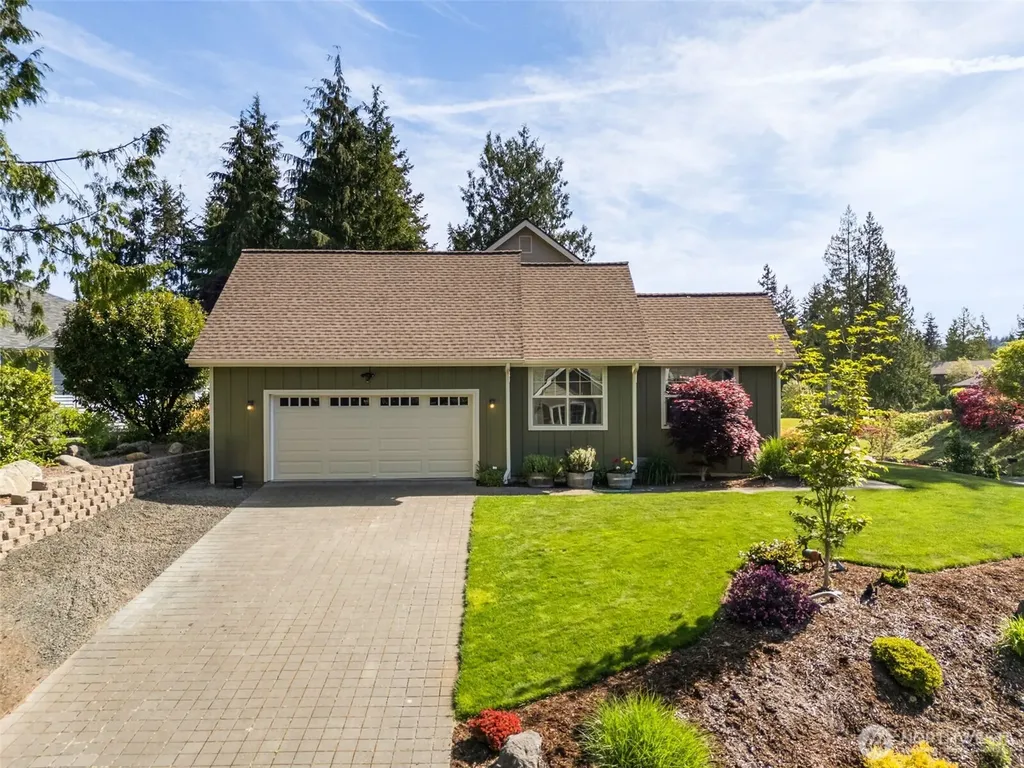 20 Dunsmuir Road Port Ludlow WA 98365
