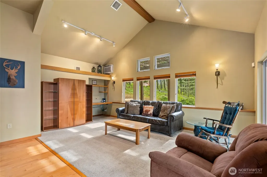 631 Thornton View Road Cle Elum WA 98922