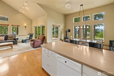631 Thornton View Road Cle Elum WA 98922