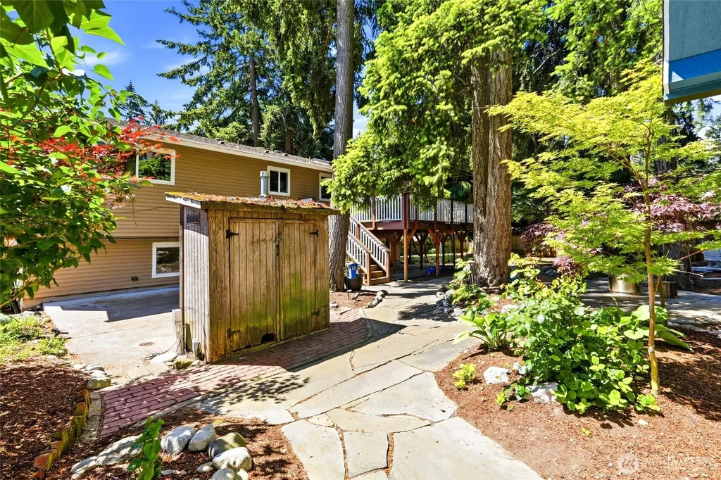 11714 SE 93rd Street Newcastle WA 98056