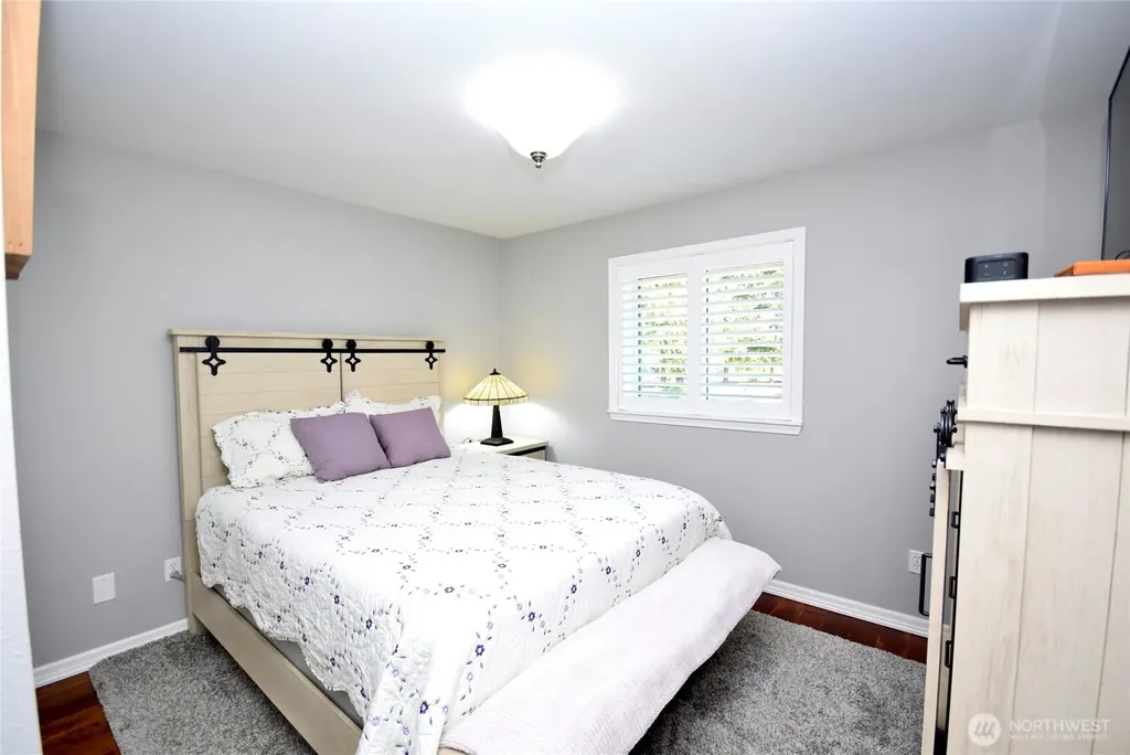 42 Ioka Road Sequim WA 98382