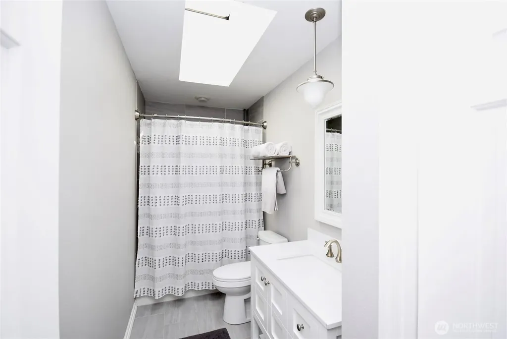 42 Ioka Road Sequim WA 98382