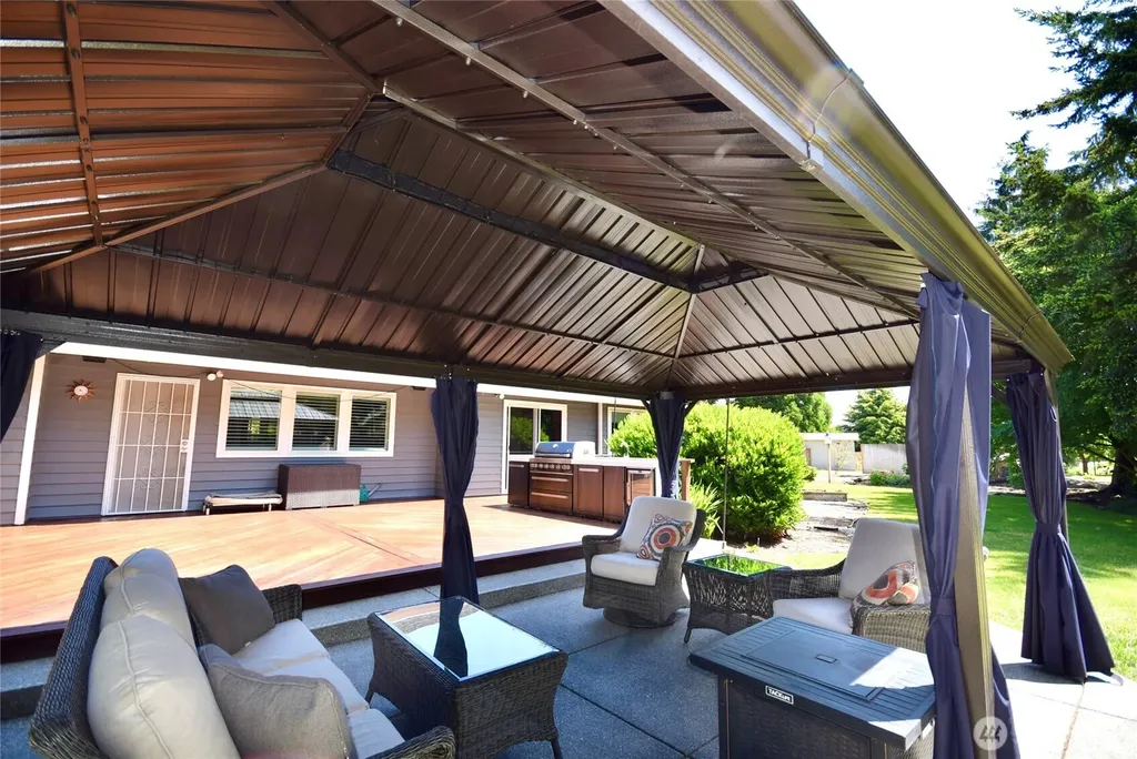 42 Ioka Road Sequim WA 98382