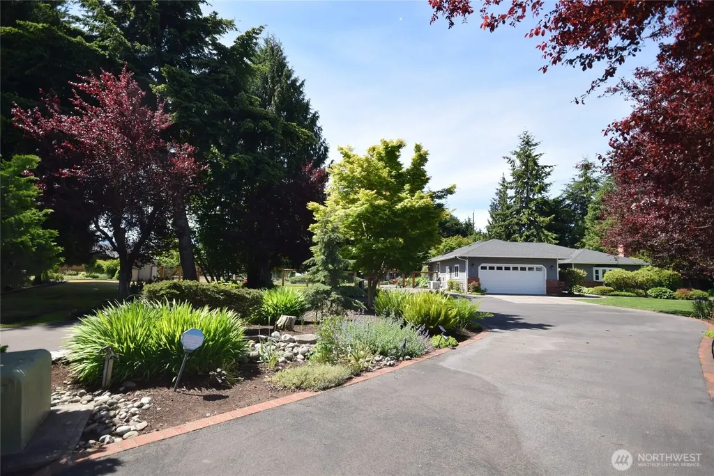 42 Ioka Road Sequim WA 98382