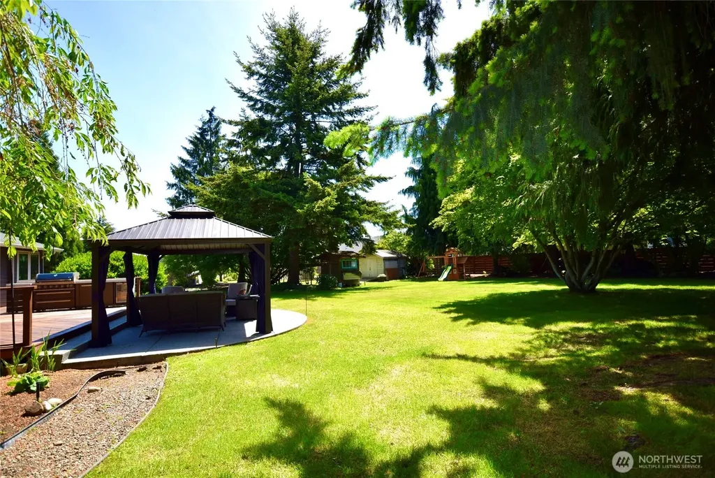 42 Ioka Road Sequim WA 98382