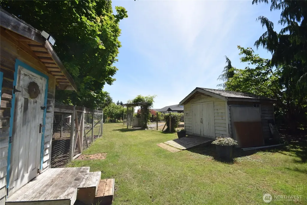 42 Ioka Road Sequim WA 98382