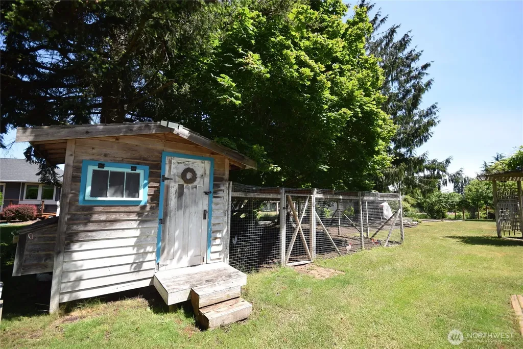 42 Ioka Road Sequim WA 98382