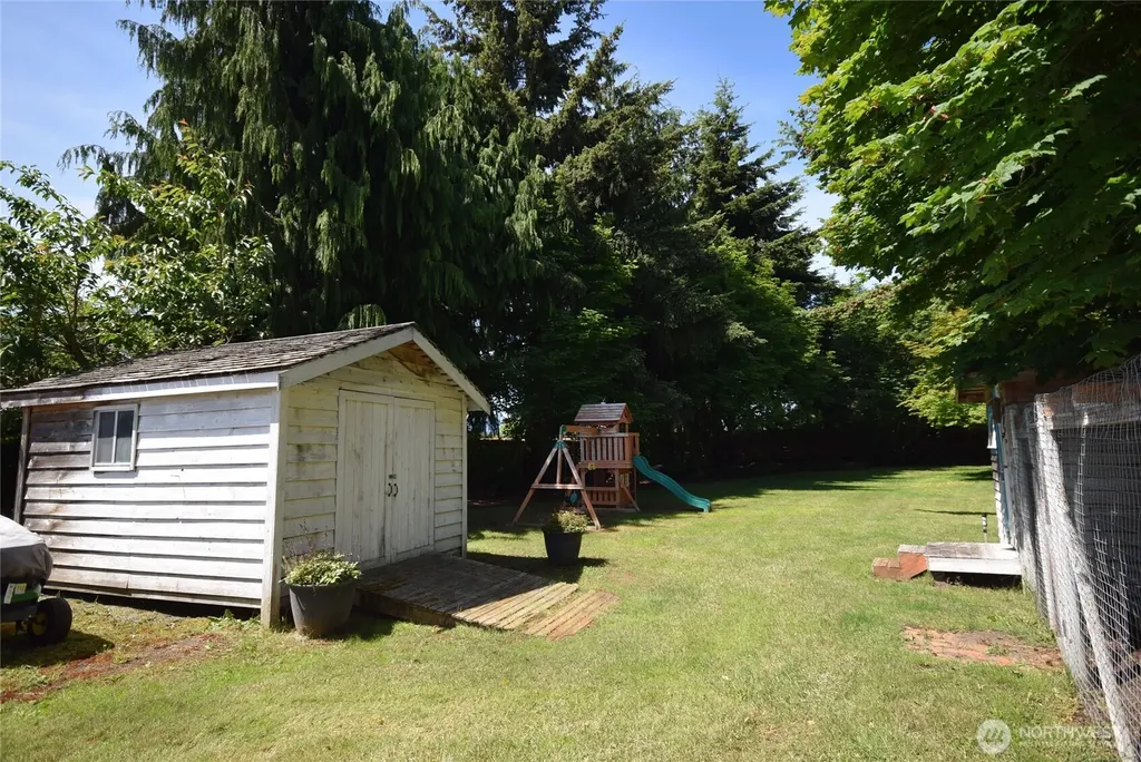 42 Ioka Road Sequim WA 98382