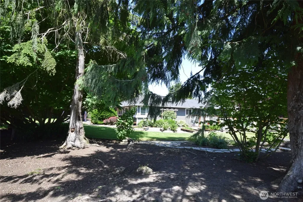 42 Ioka Road Sequim WA 98382