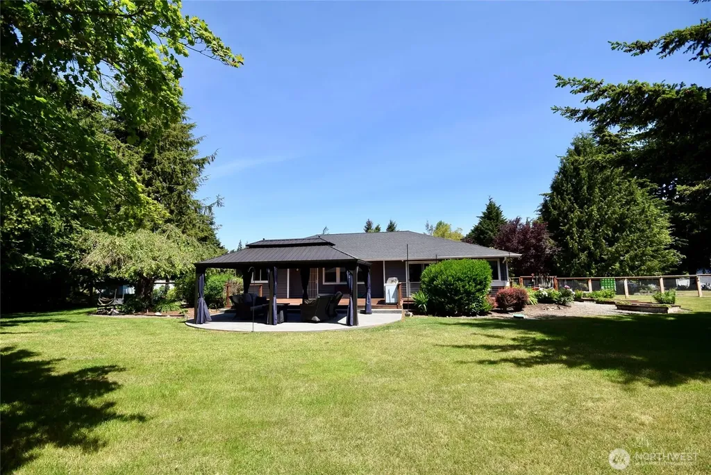 42 Ioka Road Sequim WA 98382