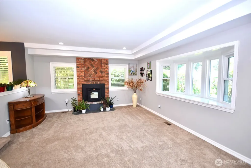 42 Ioka Road Sequim WA 98382