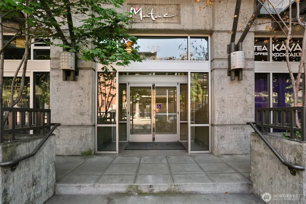 159 Denny Way Seattle WA 98109