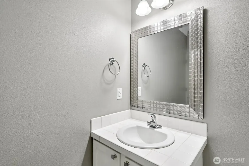 18870 108th Lane SE Renton WA 98055