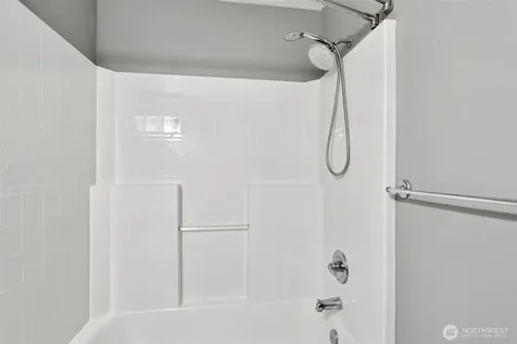 18870 108th Lane SE Renton WA 98055