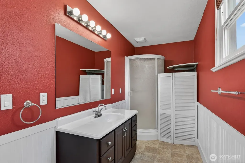 1825 Rucker Avenue Everett WA 98201