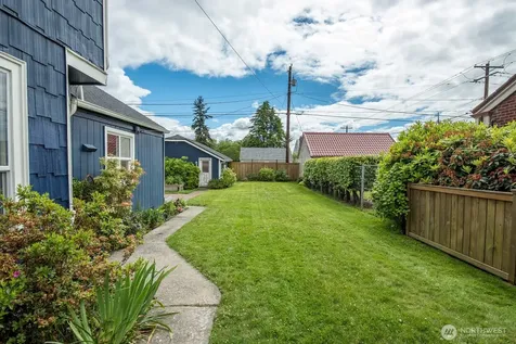 1825 Rucker Avenue Everett WA 98201