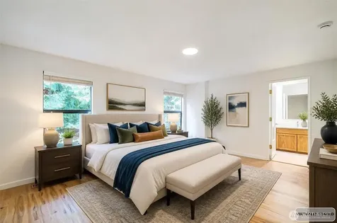 22214 NE 28th Place Sammamish WA 98074