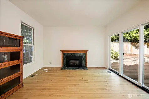 22214 NE 28th Place Sammamish WA 98074