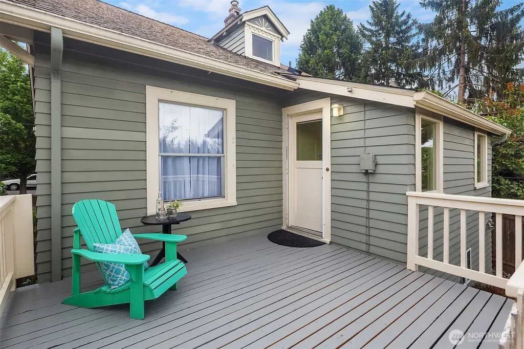 4405 Baker Avenue NW Seattle WA 98107