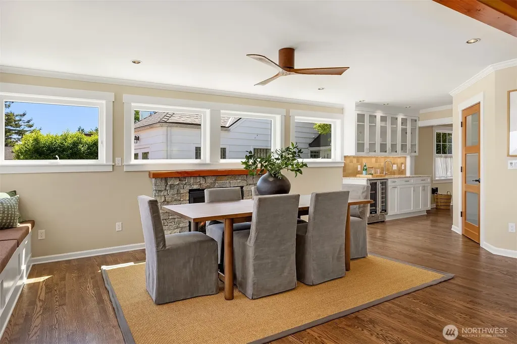 11524 Durland Avenue NE Seattle WA 98125