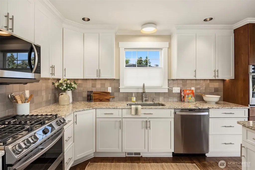 11524 Durland Avenue NE Seattle WA 98125