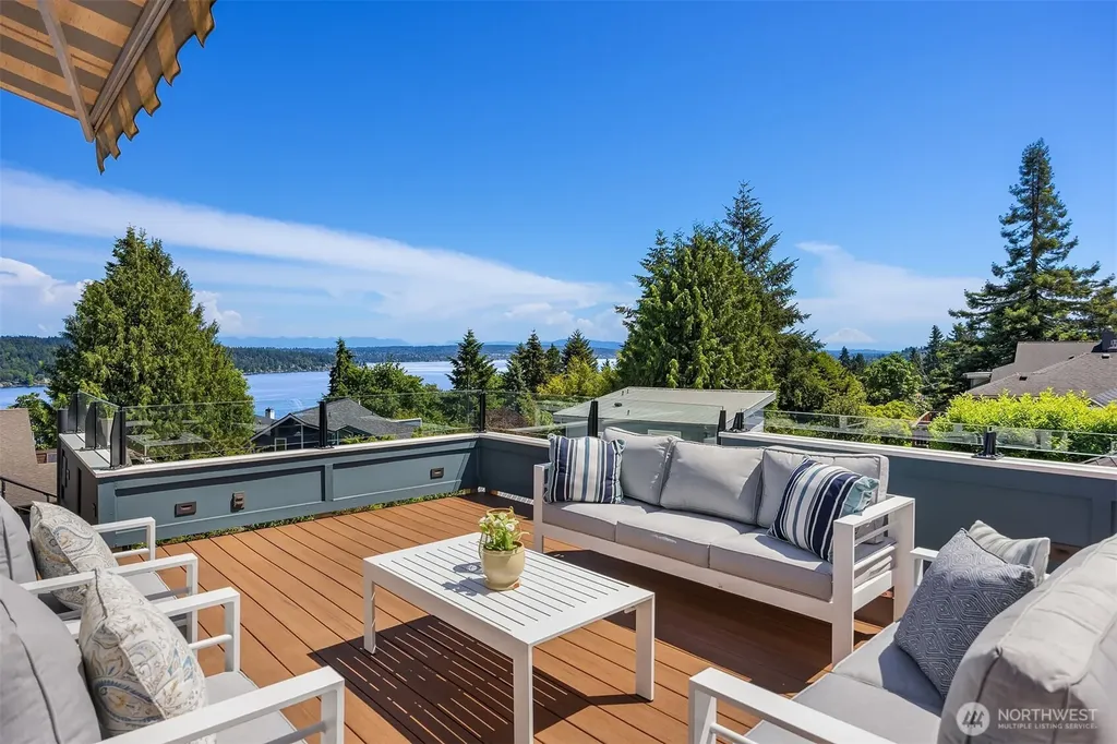 11524 Durland Avenue NE Seattle WA 98125