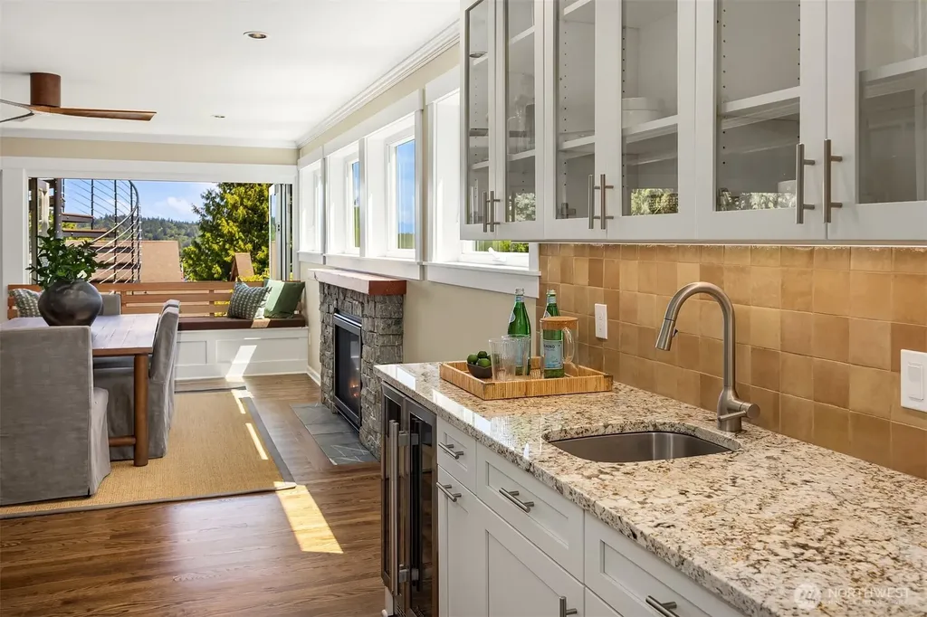 11524 Durland Avenue NE Seattle WA 98125