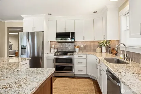 11524 Durland Avenue NE Seattle WA 98125