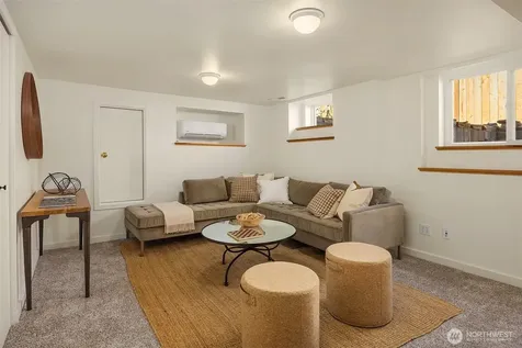 11524 Durland Avenue NE Seattle WA 98125