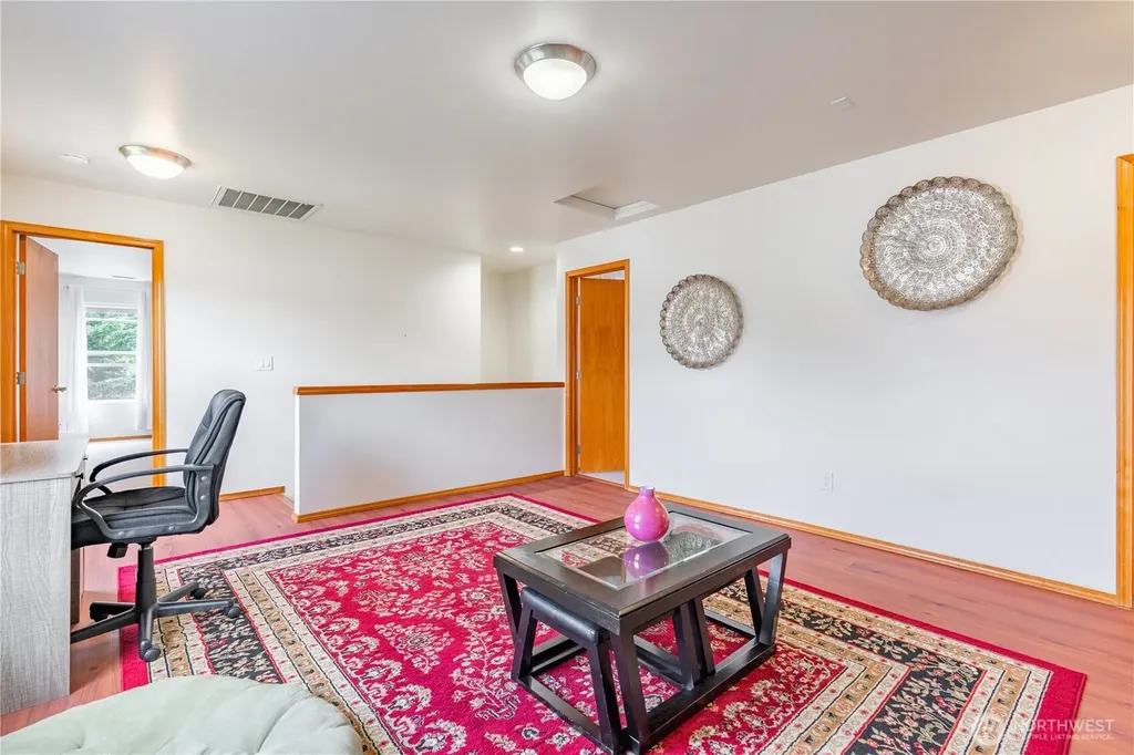 9316 Country Hollow Drive E Puyallup WA 98375