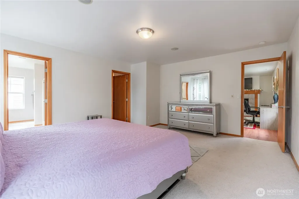 9316 Country Hollow Drive E Puyallup WA 98375