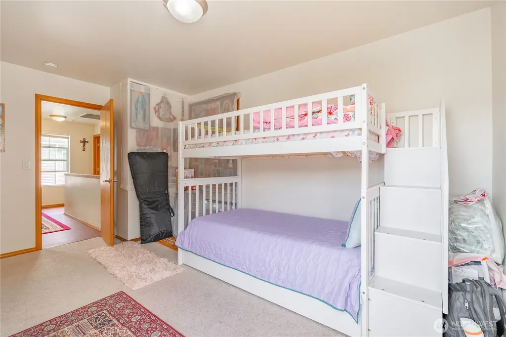 9316 Country Hollow Drive E Puyallup WA 98375