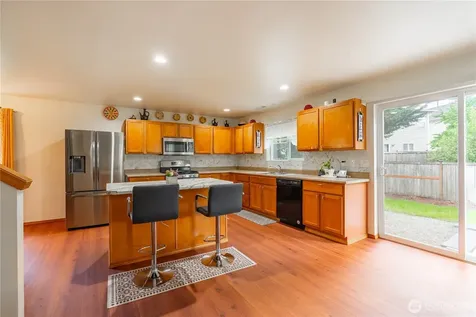9316 Country Hollow Drive E Puyallup WA 98375