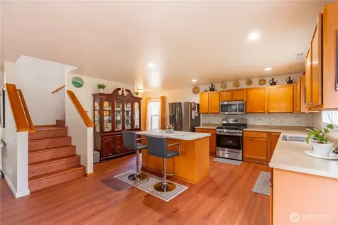 9316 Country Hollow Drive E Puyallup WA 98375