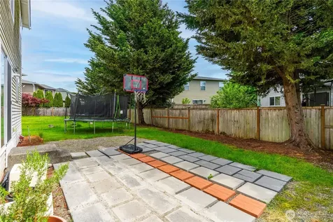 9316 Country Hollow Drive E Puyallup WA 98375