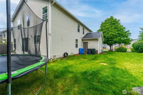9316 Country Hollow Drive E Puyallup WA 98375