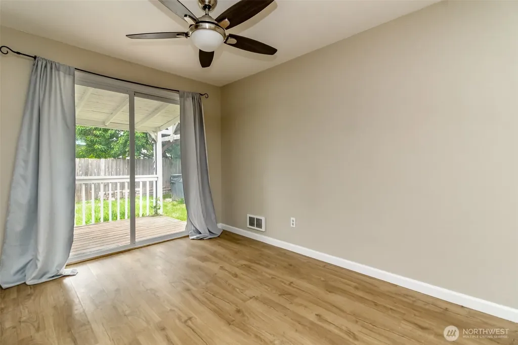 16904 18th Avenue E Spanaway WA 98387