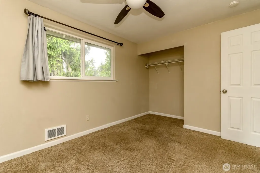16904 18th Avenue E Spanaway WA 98387