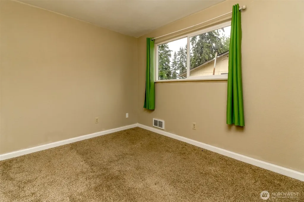 16904 18th Avenue E Spanaway WA 98387