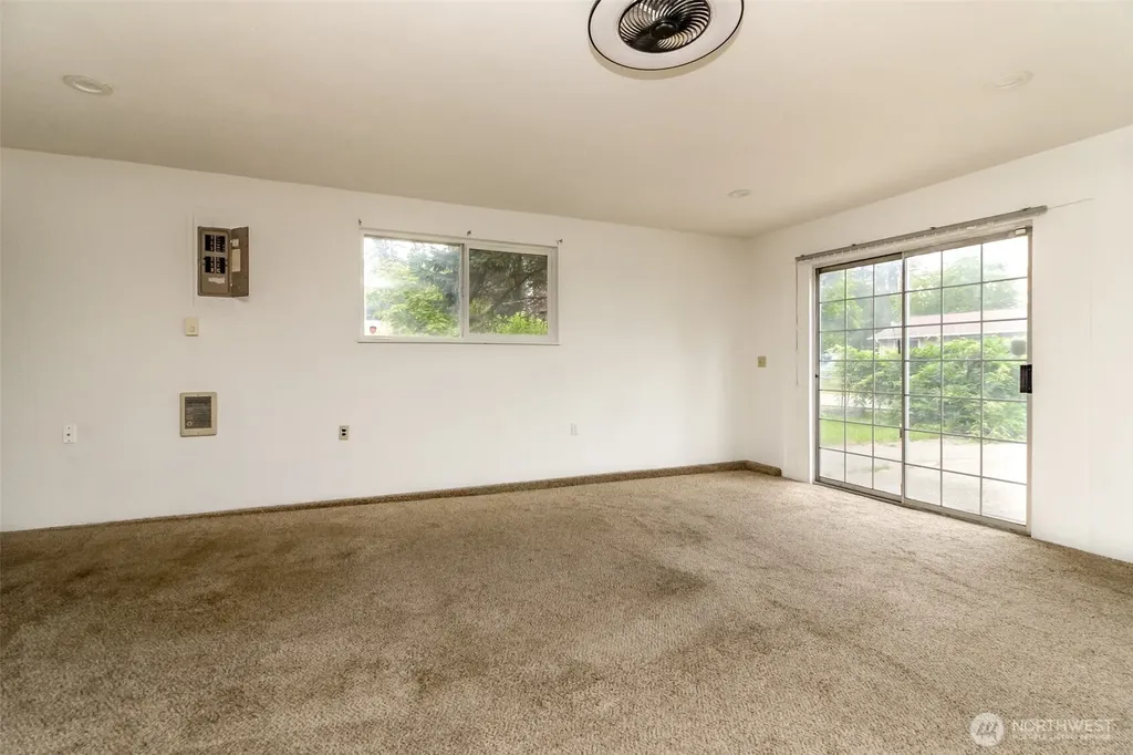16904 18th Avenue E Spanaway WA 98387