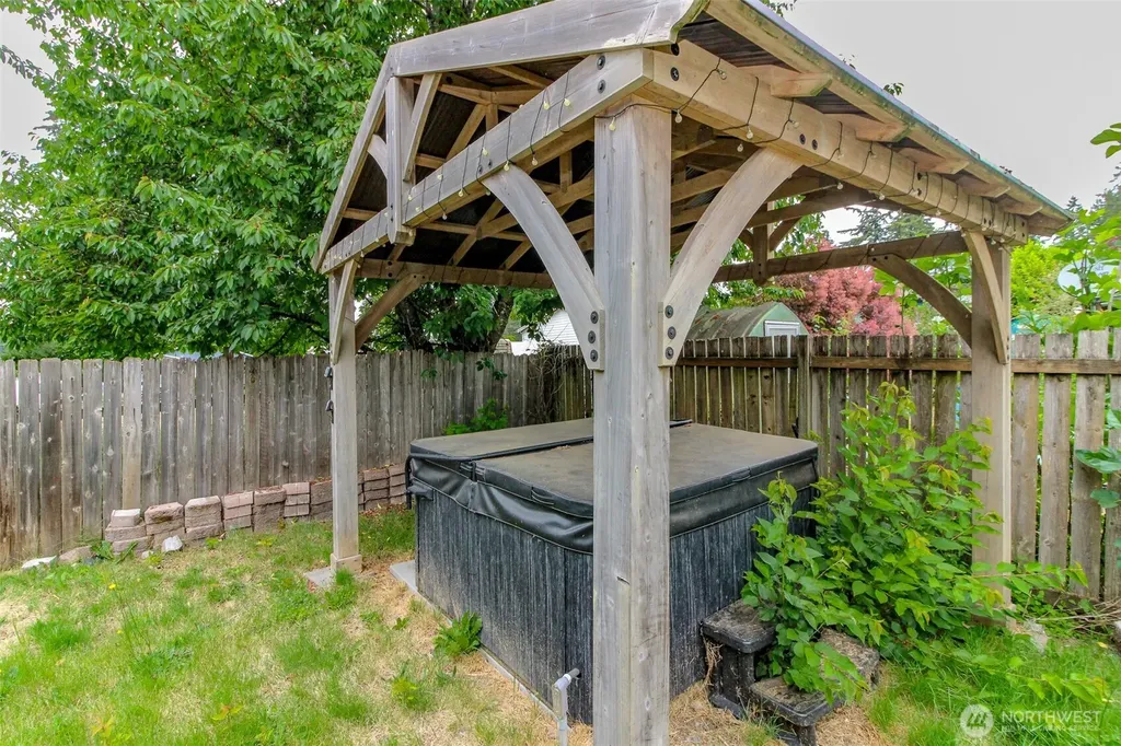 16904 18th Avenue E Spanaway WA 98387