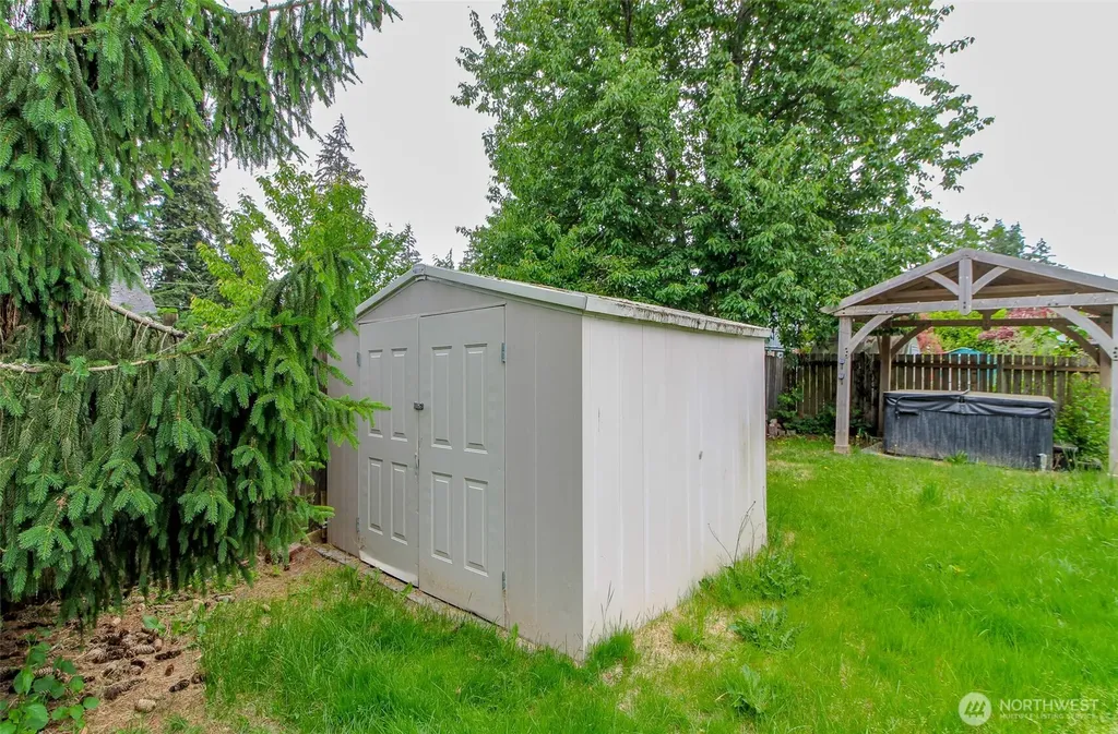 16904 18th Avenue E Spanaway WA 98387