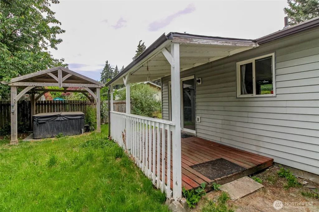 16904 18th Avenue E Spanaway WA 98387