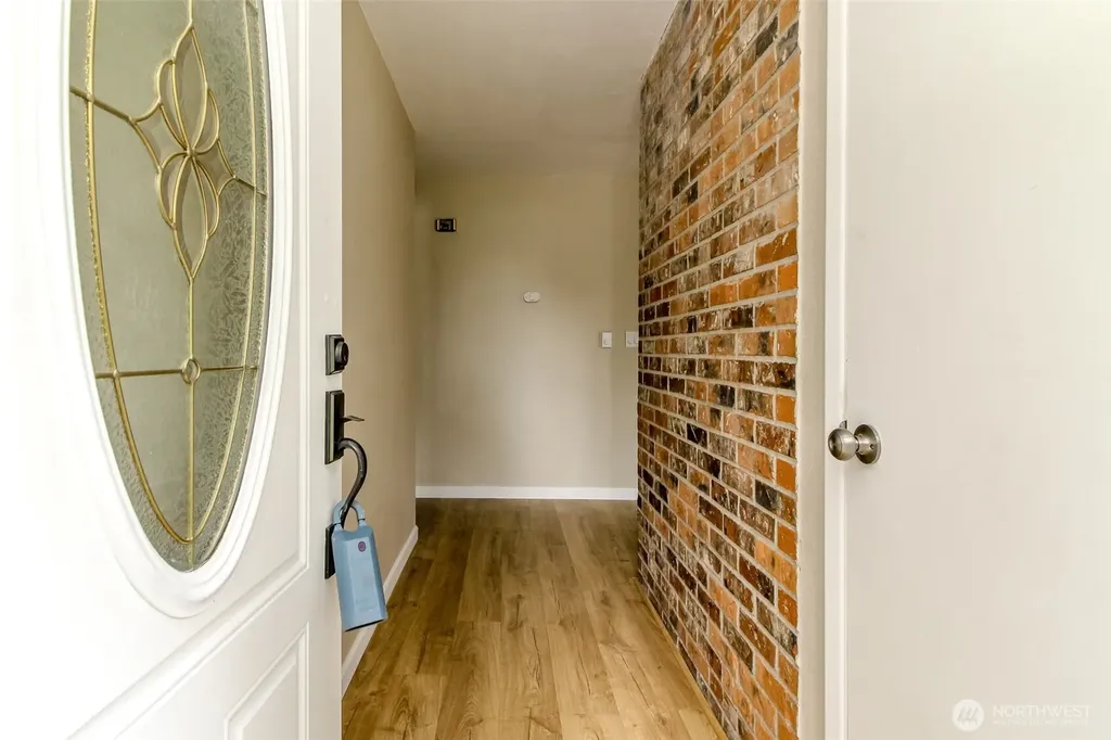 16904 18th Avenue E Spanaway WA 98387