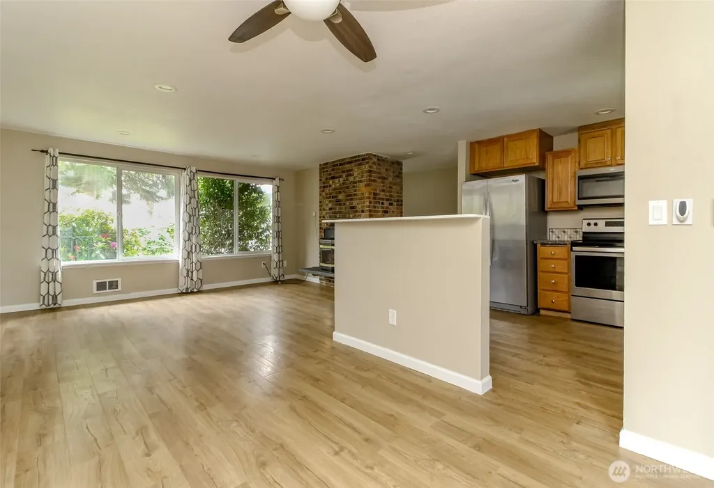 16904 18th Avenue E Spanaway WA 98387