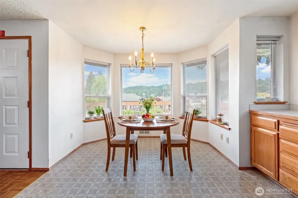 3326 Ross Avenue Gig Harbor WA 98332