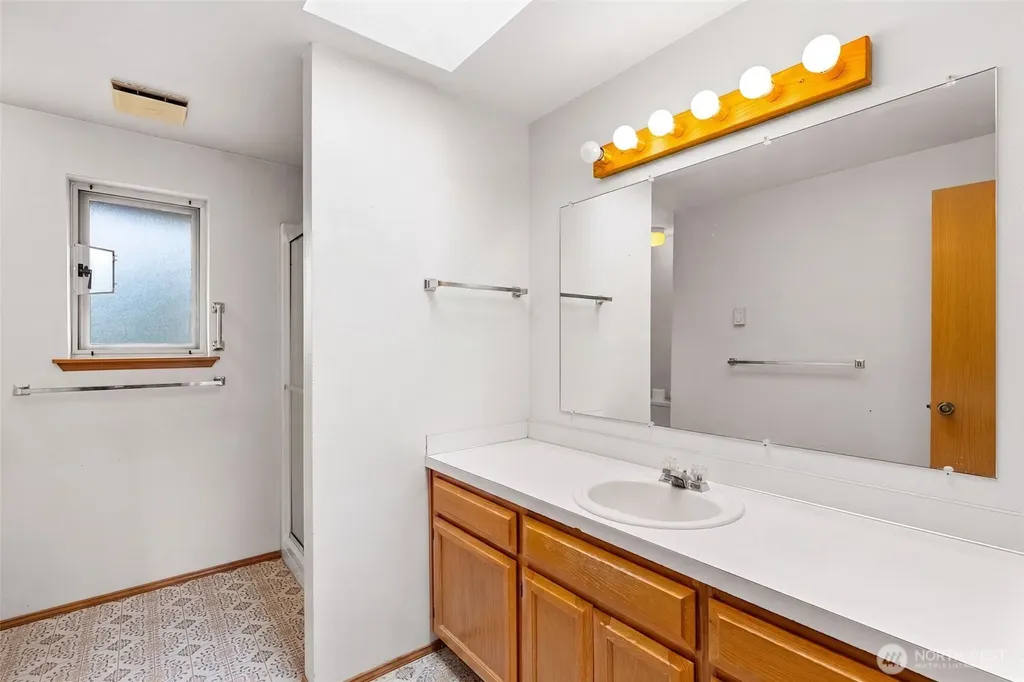 3326 Ross Avenue Gig Harbor WA 98332
