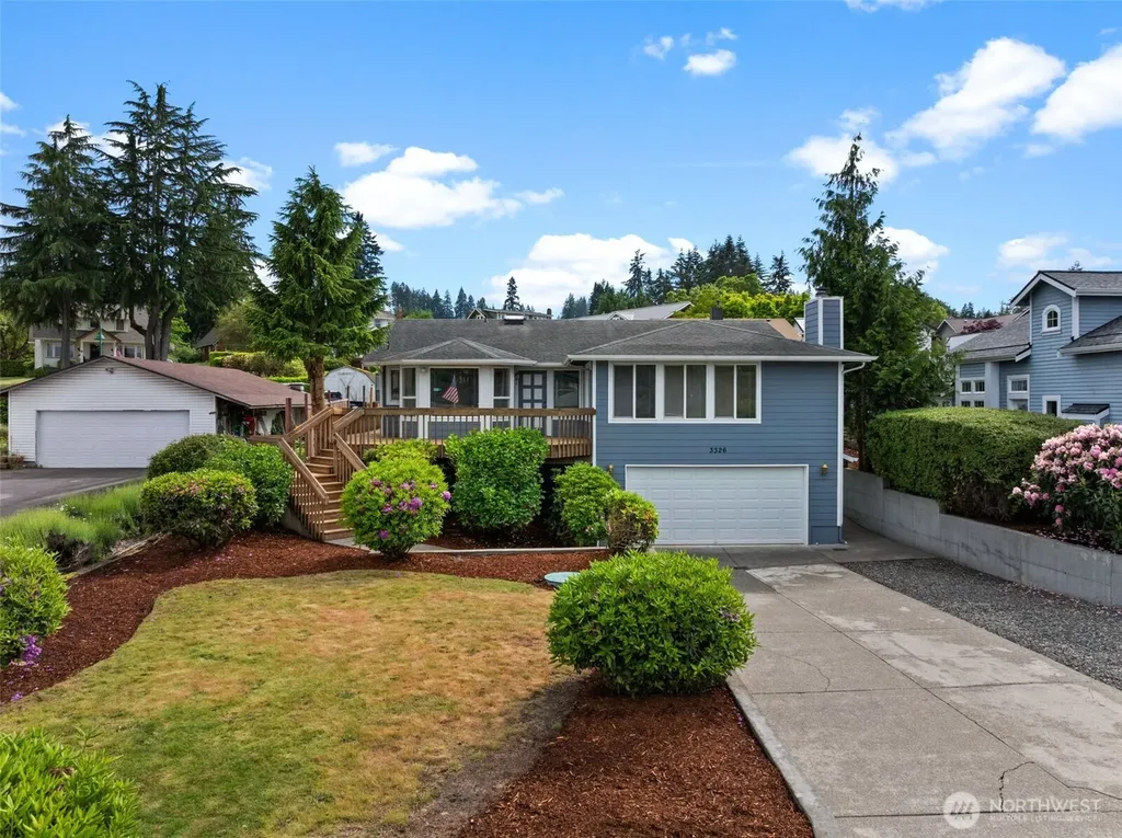 3326 Ross Avenue Gig Harbor WA 98332