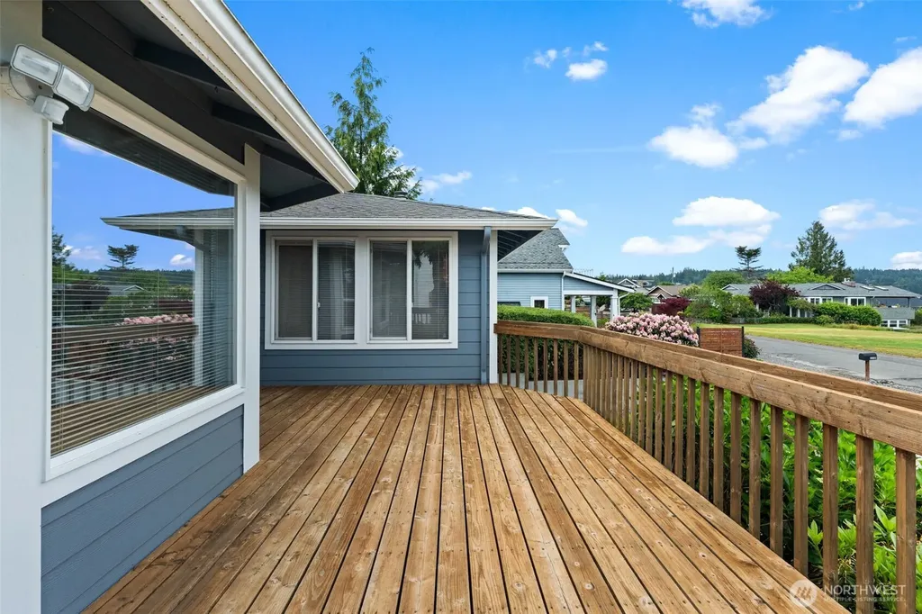 3326 Ross Avenue Gig Harbor WA 98332