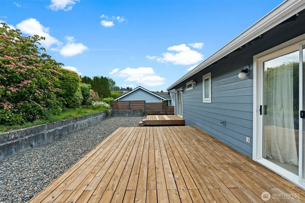 3326 Ross Avenue Gig Harbor WA 98332